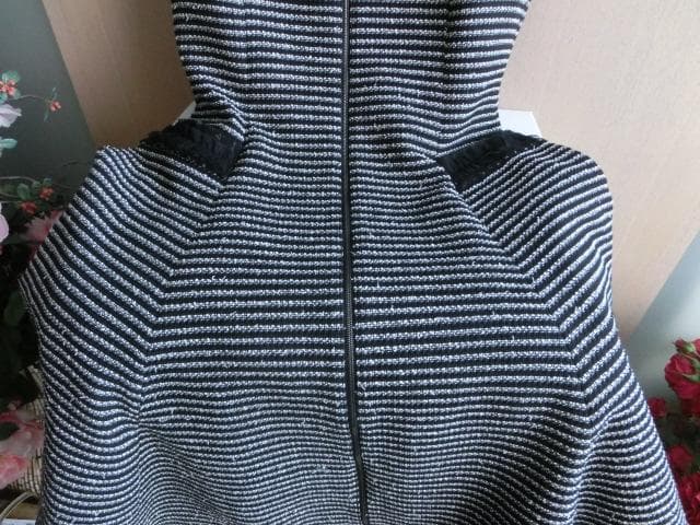 フォクシーツイードワンピース　2025年9月掲載￼