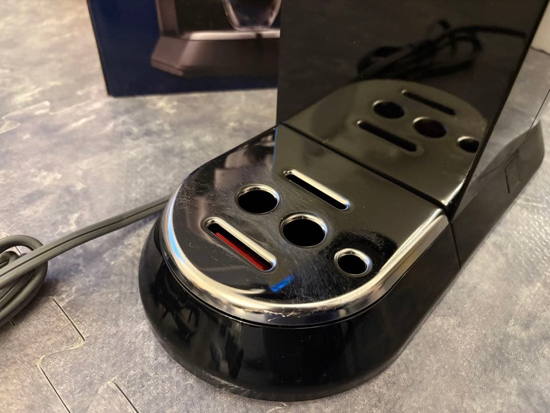 DeLonghi デロンギ DEDICA デディカ　エスプレッソメーカー