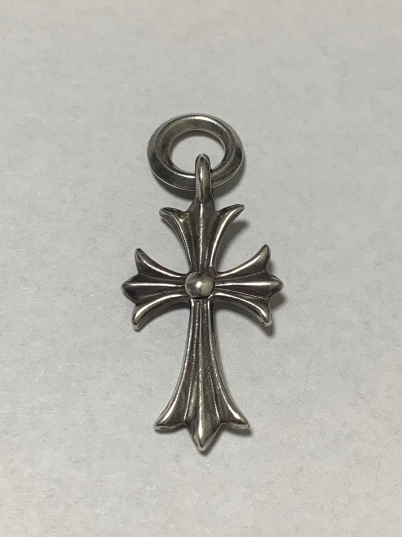クロムハーツ　タイニークロス　シルバー　ネックレス　ペンダント　チャーム
