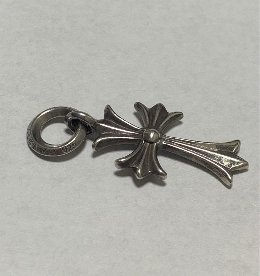 クロムハーツ　タイニークロス　シルバー　ネックレス　ペンダント　チャーム