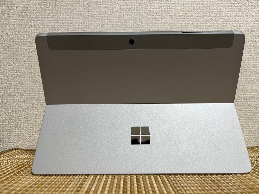 surface Go 初期化済み‼️ブルーライトカットフィルム&充電器付き‼️