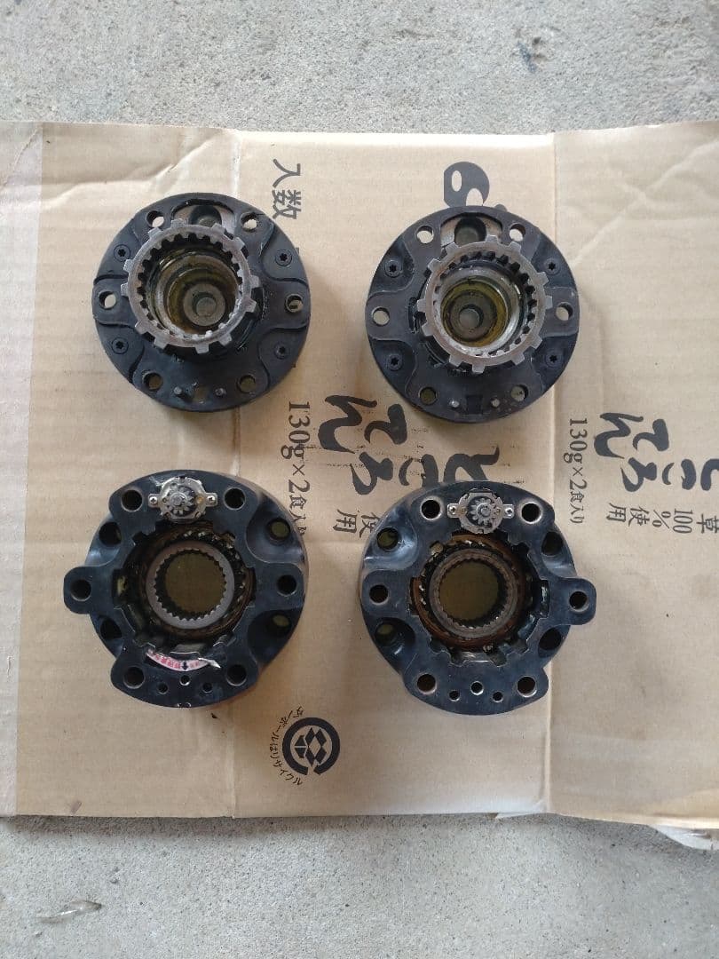 ムーミン　hzj77 パワーロッキングハブ ランクル70