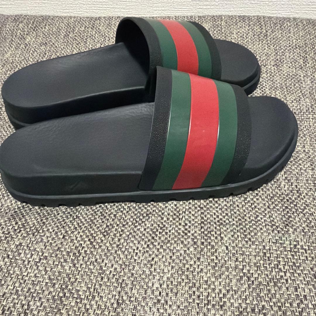 GUCCI シャワーサンダル　30