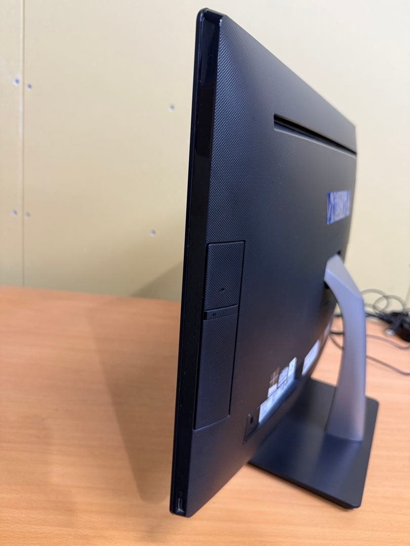 ASUS デスクトップPC 本体　core i3 5005U 液晶一体