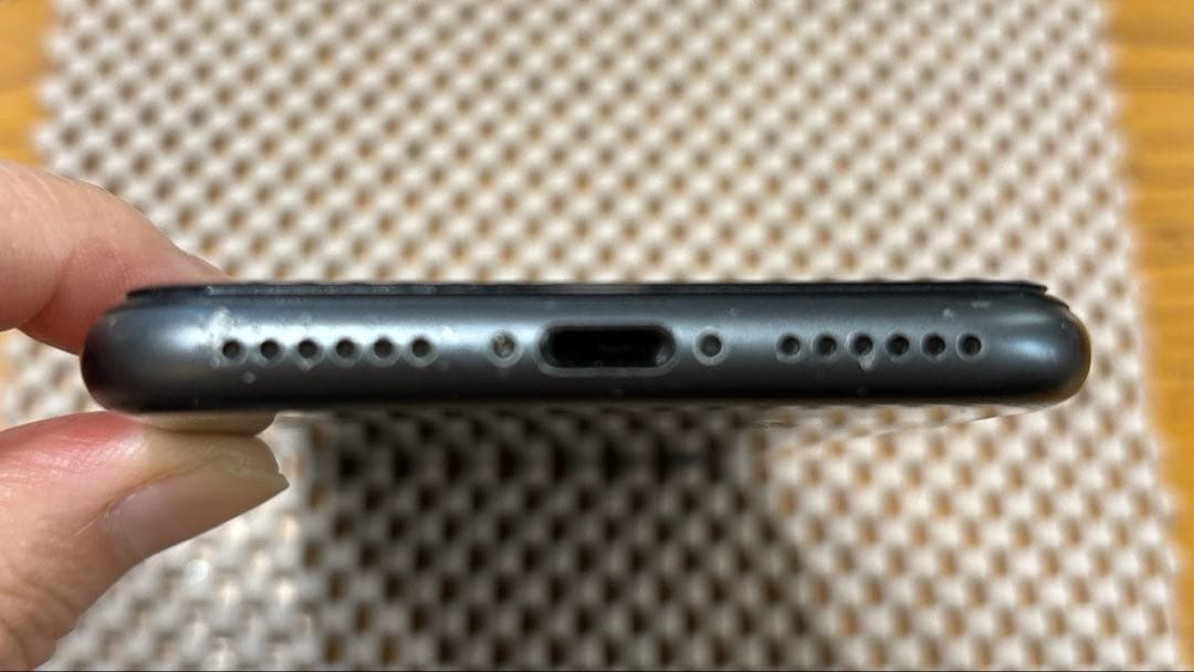 【中古】Apple iPhone8 64GB スペースグレイ