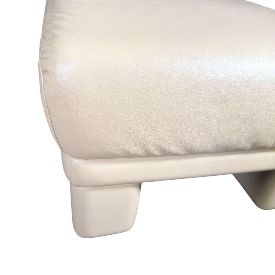 HR864 himolla ヒモラ　オットマン 本革 総本革　ベージュ系