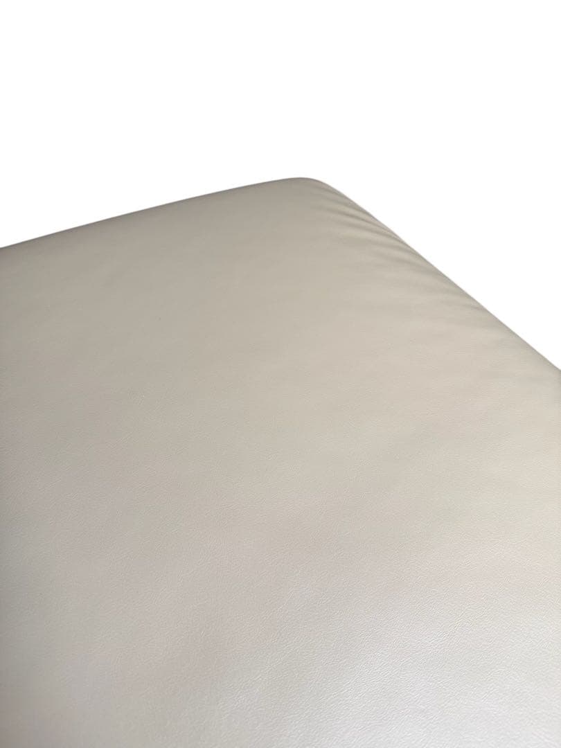 HR864 himolla ヒモラ　オットマン 本革 総本革　ベージュ系