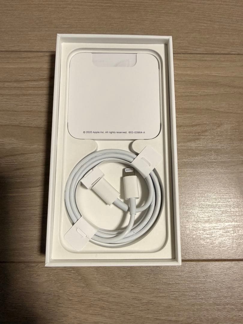 iPhone 12 mini 128GB SIMフリー バッテリー77%