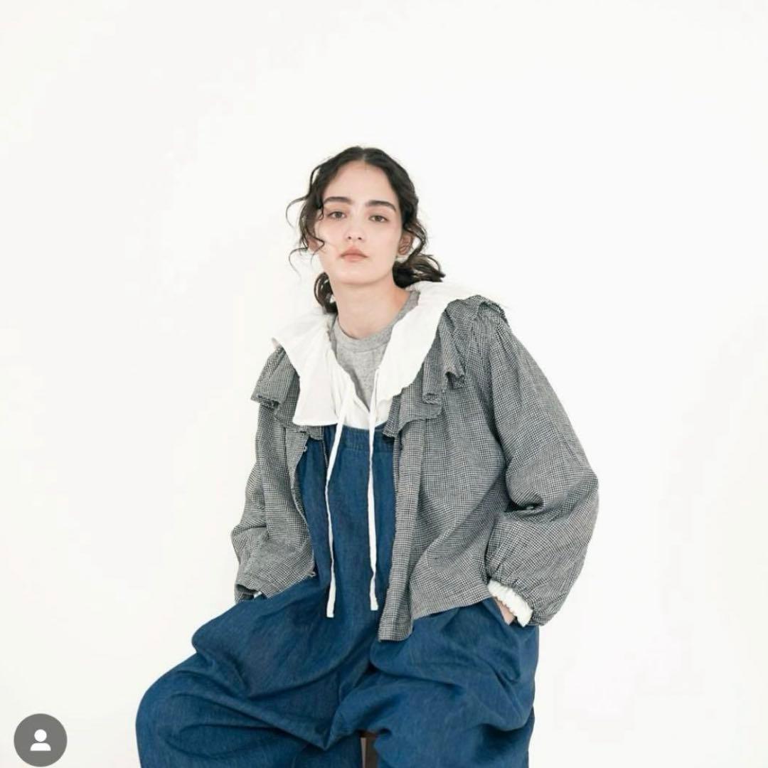 ネストローブ　upcyclelino 高崎店限定ラッフルカラーブラウス