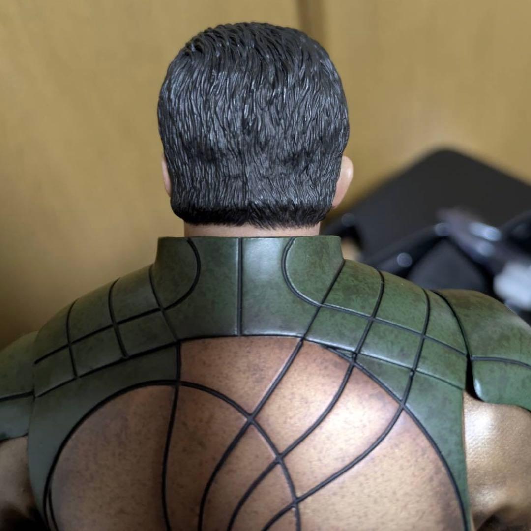 ホットトイズ エターナルズ 1/6スケールフィギュア ギルガメッシュ①