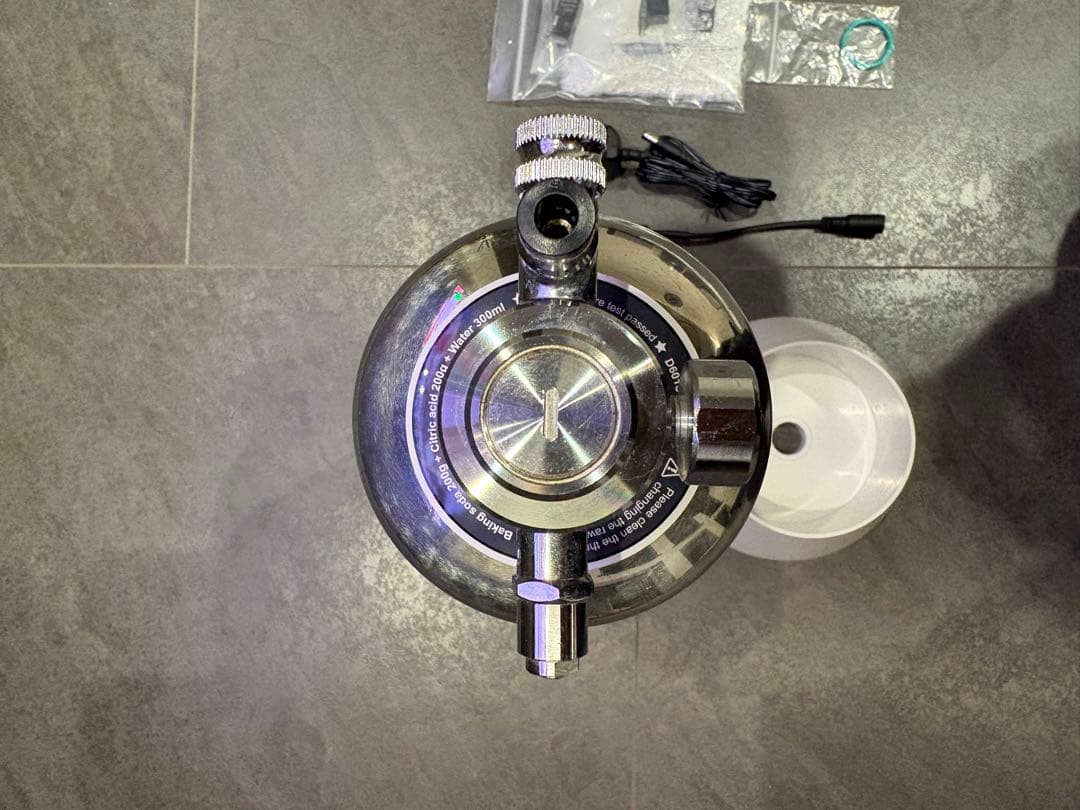 水槽用CO2ボンベ ハルデザイン PRO-D601s 電磁弁3個付 シルボン②