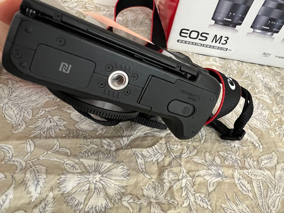 Canon EOS M3 ミラーレス一眼 カメラ