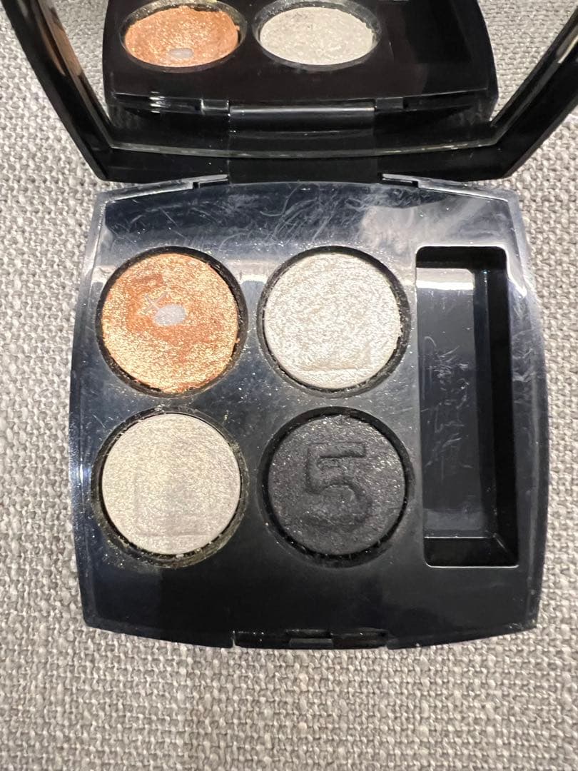CHANEL アイシャドウパレットとチークセット