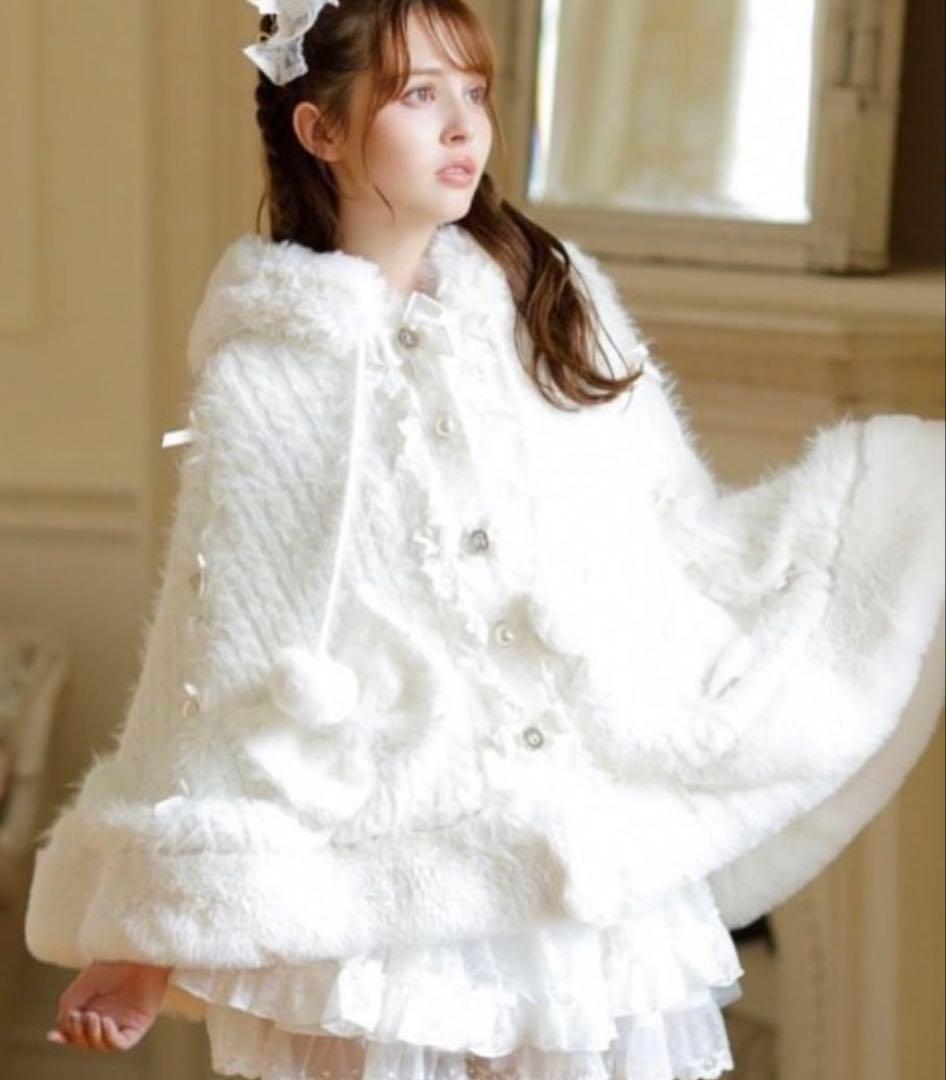 LIZLISA リズリサ ポンポンリボンニットファーポンチョ　ホワイト