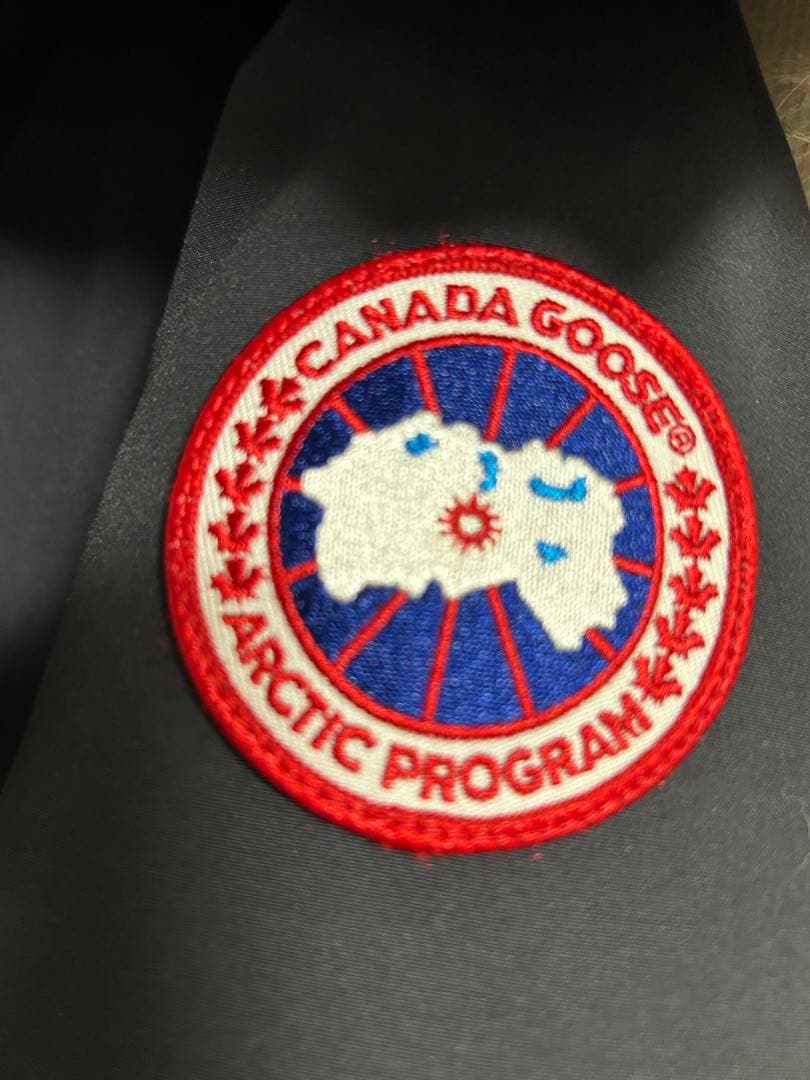   ダウンジャケット ブラック XS/TP