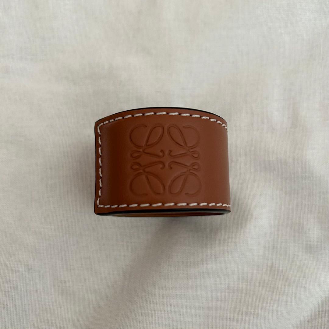 LOEWE アナグラムブレスレット タン