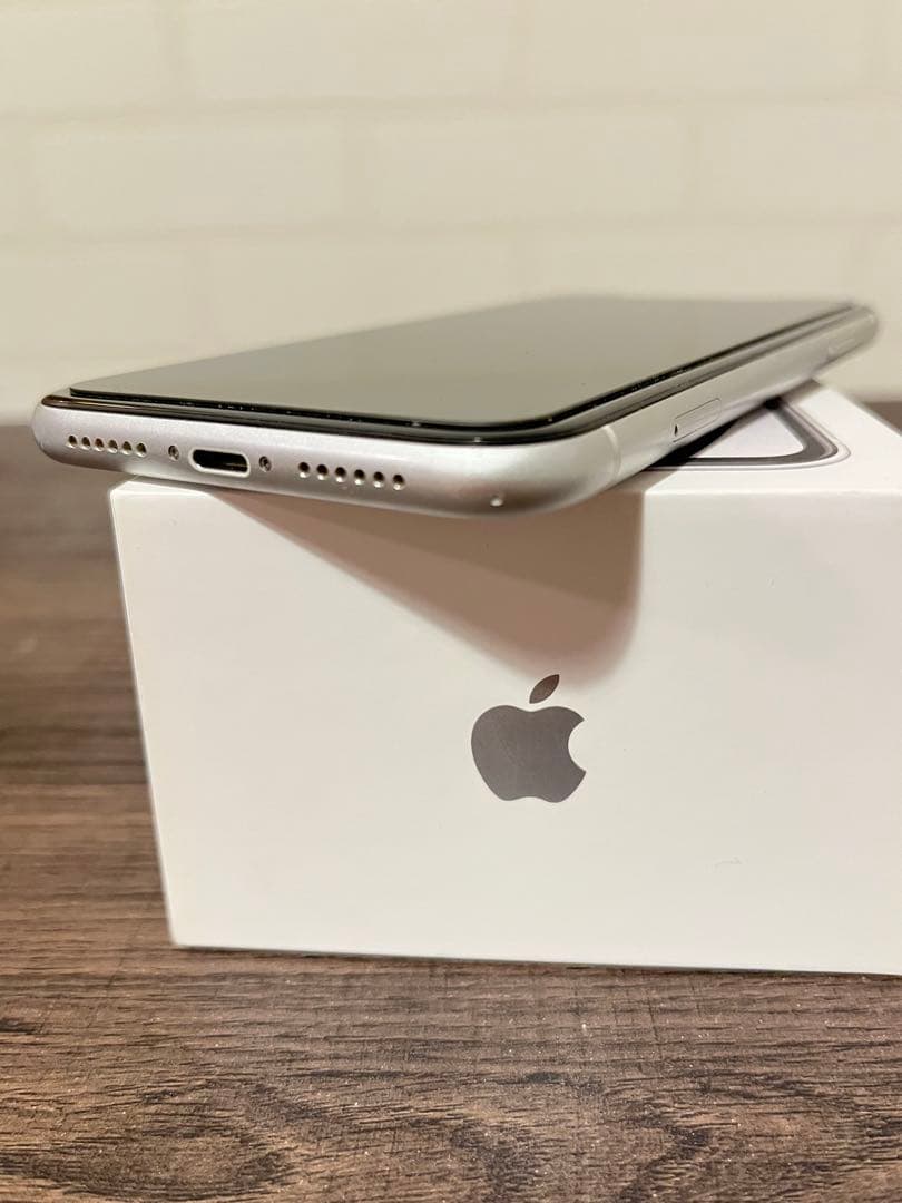 IPhone XR 128GB オフホワイト 香港版 A2108