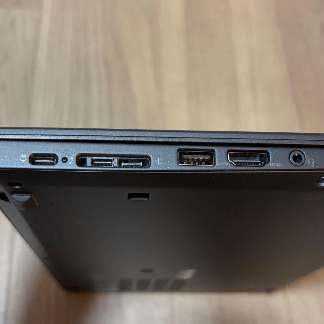 極美品 ThinkPadX390(13.3/Corei7/16GB/512GB)