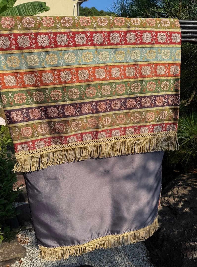 龍村美術織物　美しいテーブルクロス•タペストリー　絹（シルク）100%