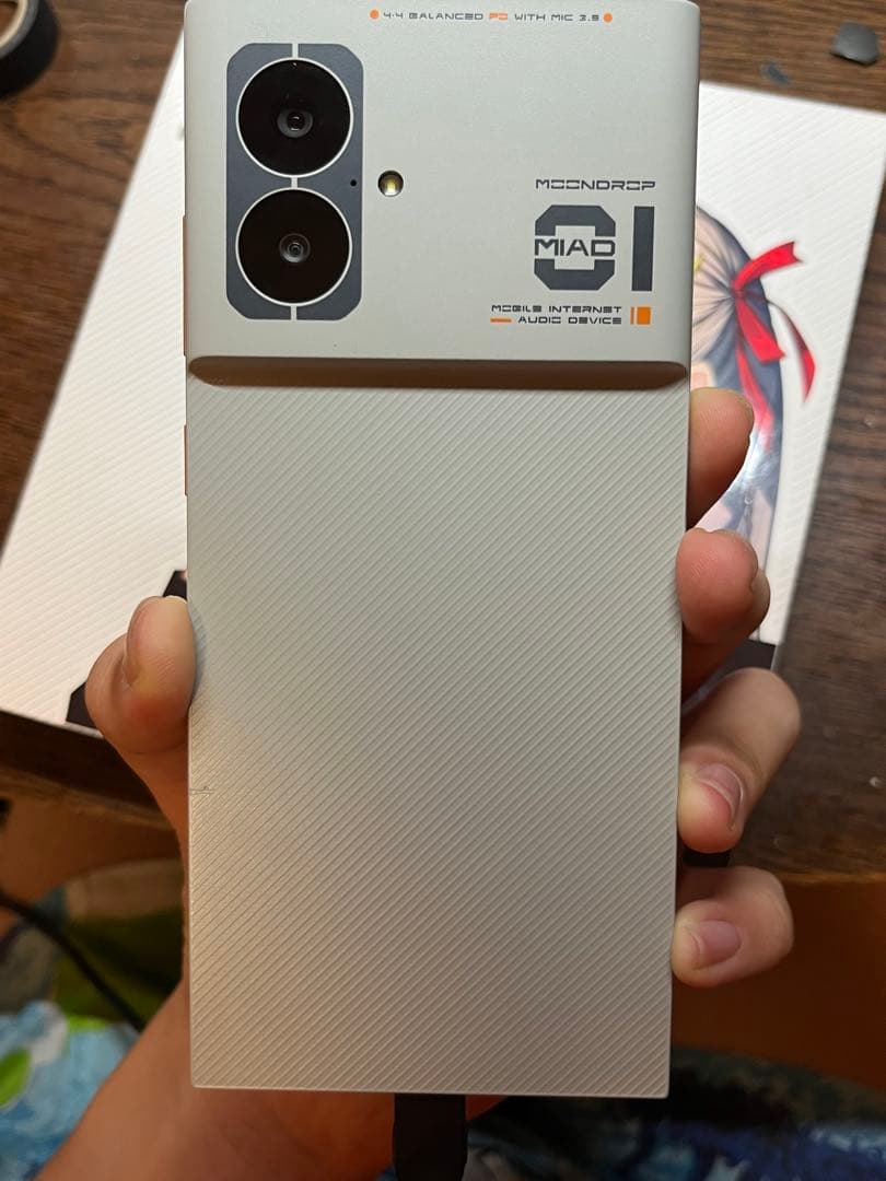 スマートフォン本体 MOONDROP MIAD 01