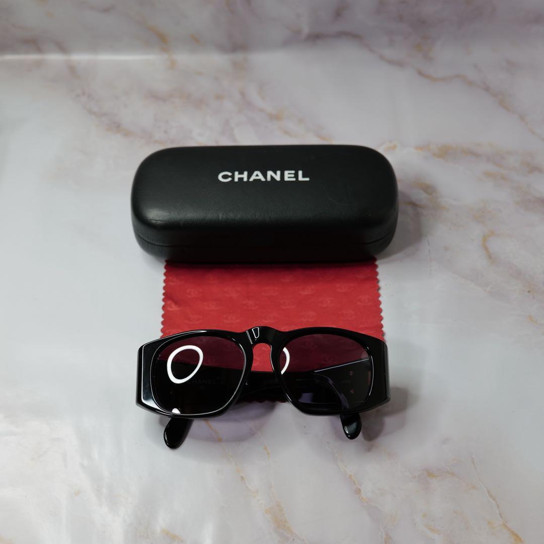 CHANELオールドシャネル ココマーク マトラッセ Y2K ロゴ サングラス