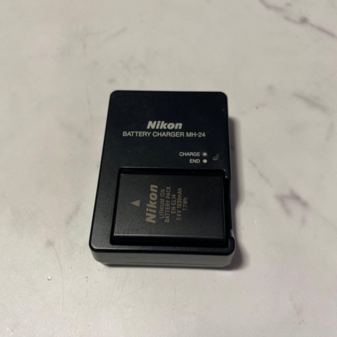 ✨美品✨Nikon D3100 デジタル一眼レフカメラ　望遠レンズ付き