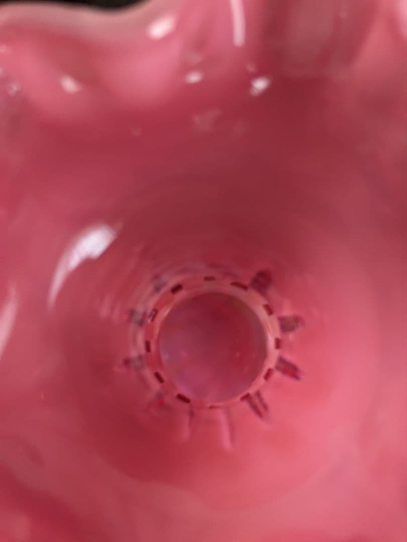 フェントン ドット ピンクガラス フリル付きフラワーベース