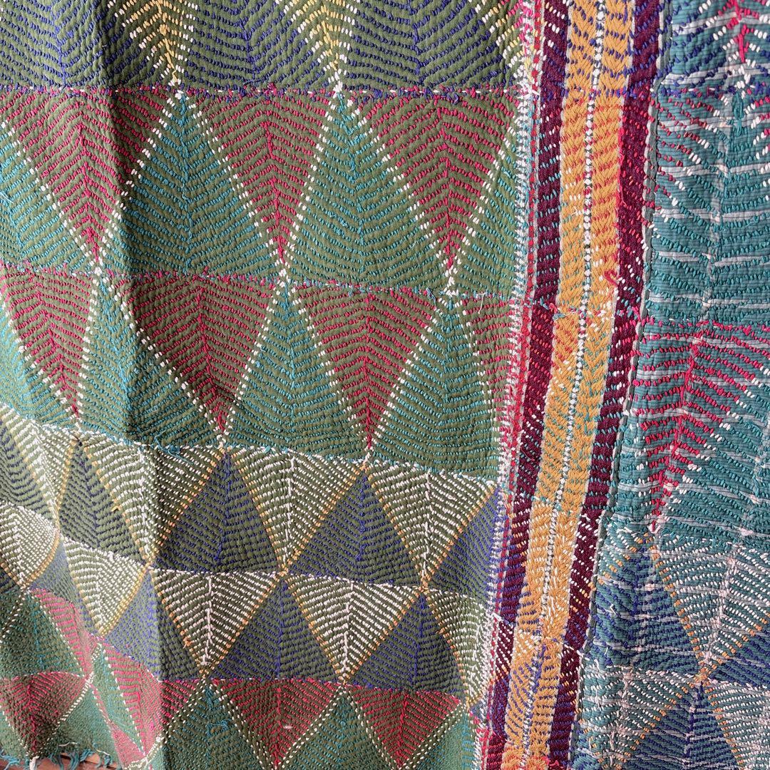 未使用＊訳アリ　ヴィンテージラリーキルト　グリーントライアングル　マルチカバー