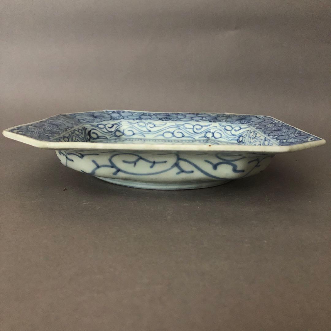 古伊万里　染付け窓絵　菊紋　草花柄縁　角皿