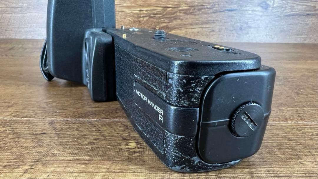 Leica　MOTOR WINDER R 57064 R7 グリップ 14317