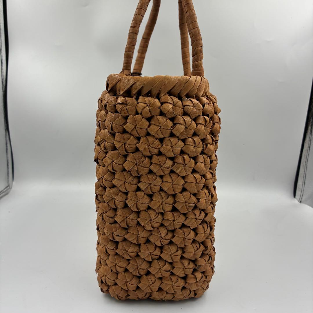 美品】カゴバッグ　山葡萄　六角花編み結び　飾細工付　内布付き　茶色