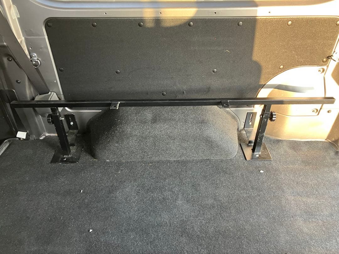 NV350キャラバン　ベッドキット　スチール製 高さ調整可能