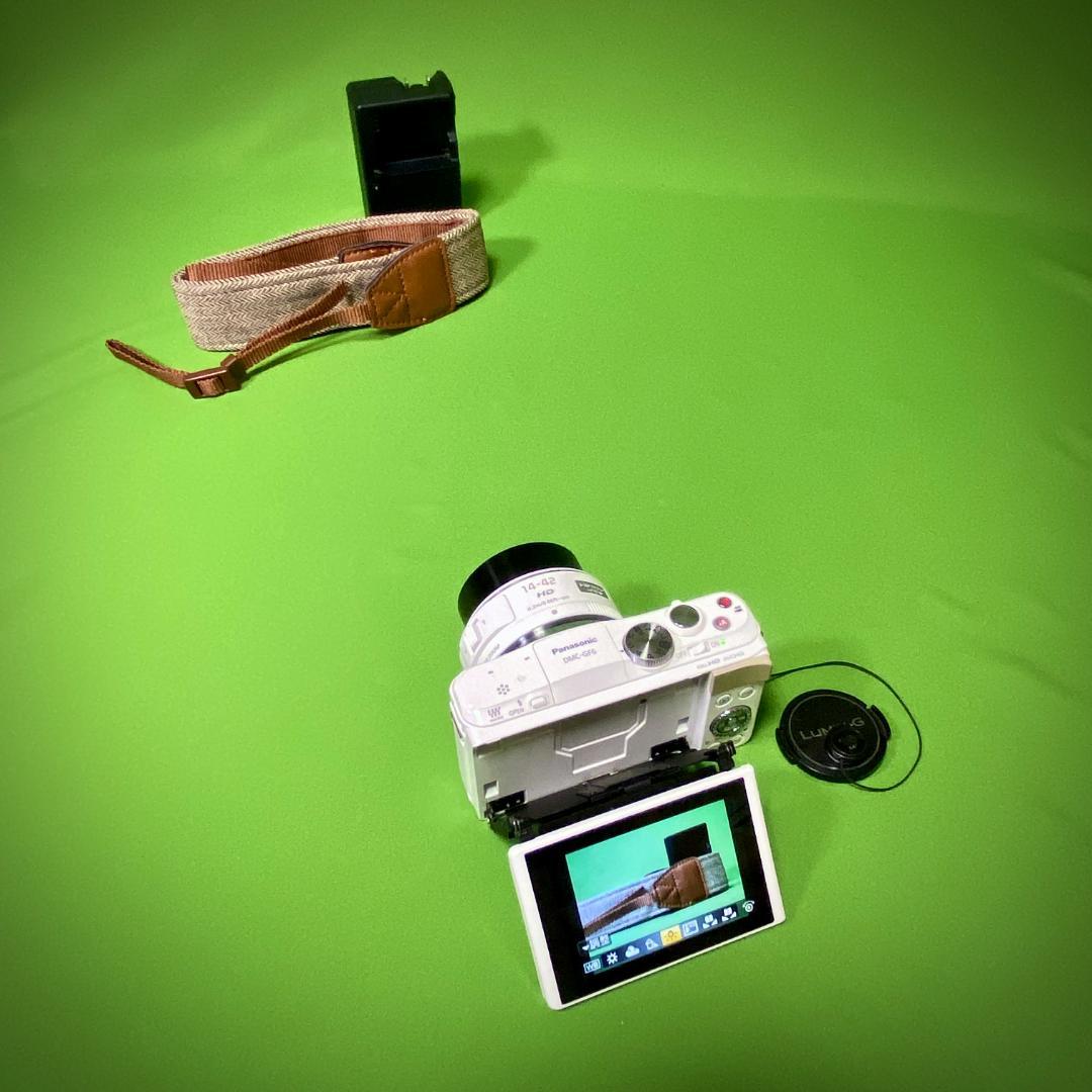 LUMIX GF6 H-PS14042 レンズキット ミラーレス一眼 ホワイト