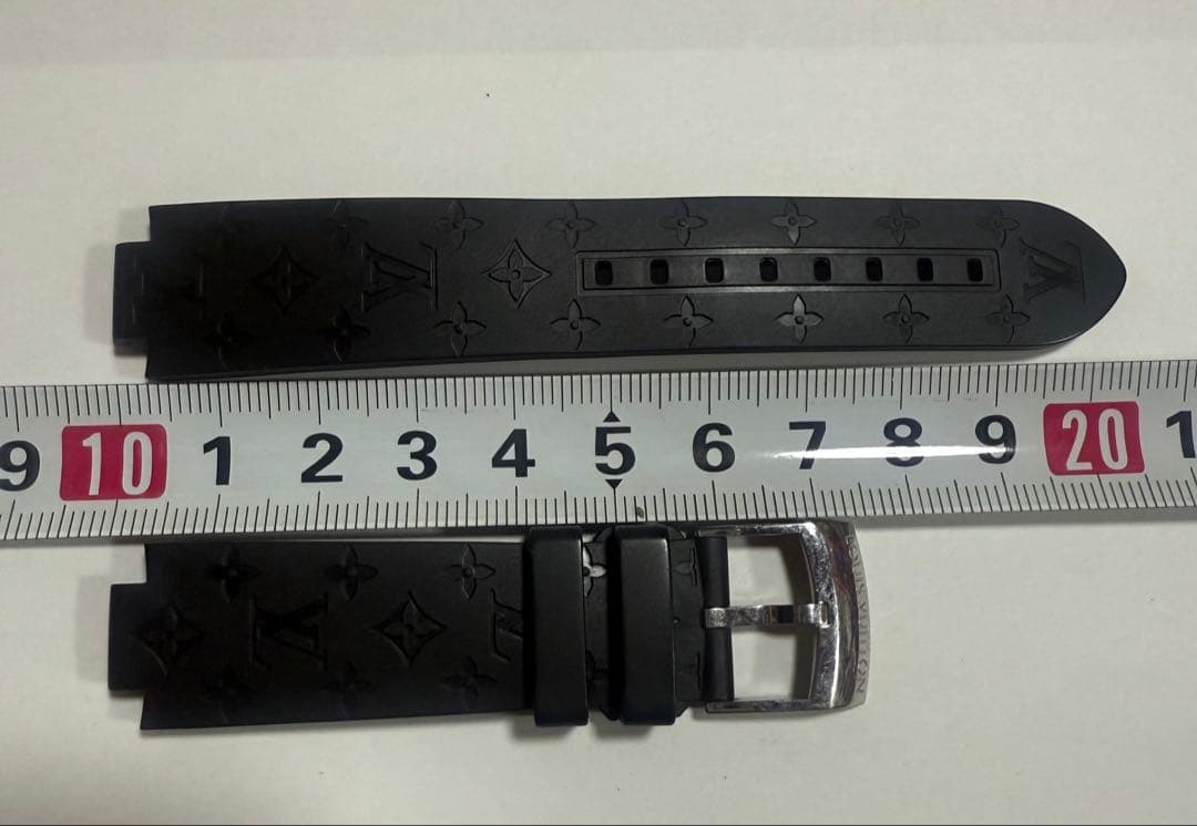 Louis Vuitton ラバーベルト モノグラム 訳ありです。