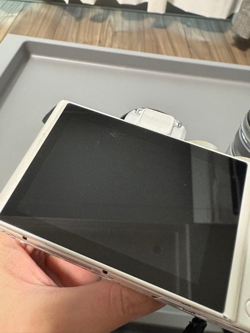 OLYMPUS PEN E-PL7 EZダブルズームキット ホワイト