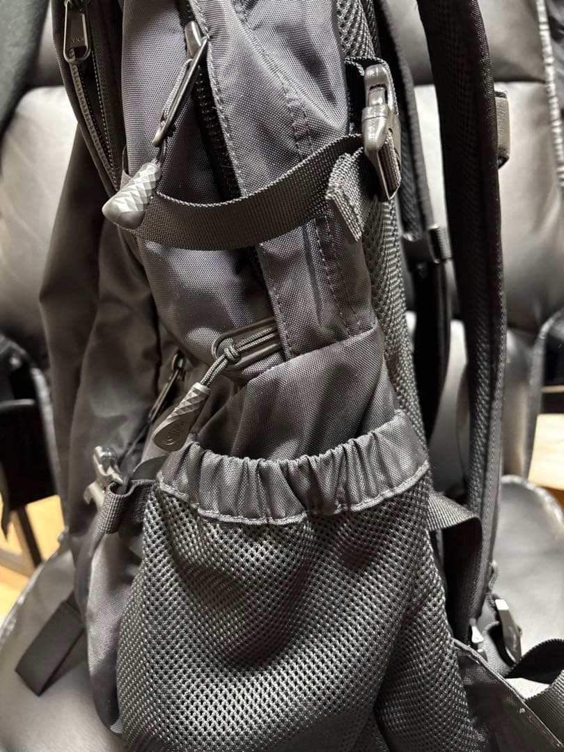 THE NORTH FACE ブラック リュックHOT SHOT