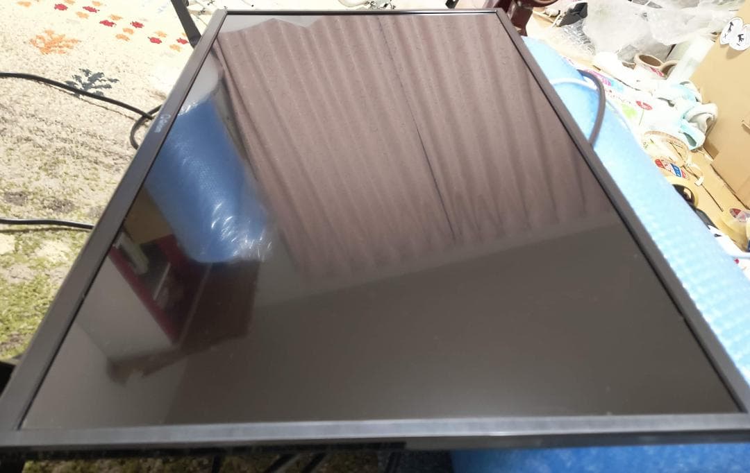 山善　Yamazen　32型　ハイビジョン液晶テレビ　QRT-32W2K　22年