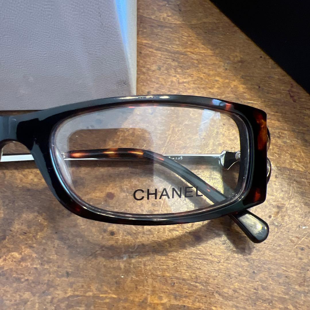 CHANEL 伊達メガネ