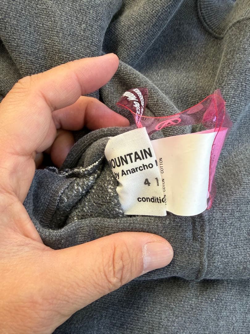 Mountain Research 4 Days スウェット