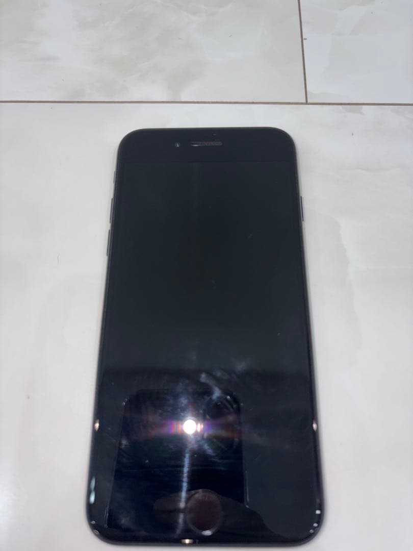 IPhone SE 第3世代 ブラック SIMフリー バッテリー 非純正品 箱無