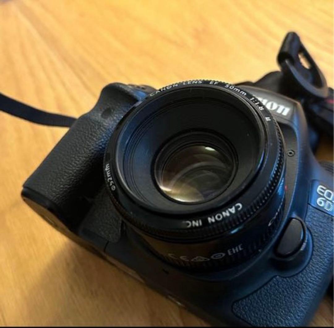 Canon EOS 6D本体+50mm単焦点レンズ+ ズームレンズ+ ストラップ