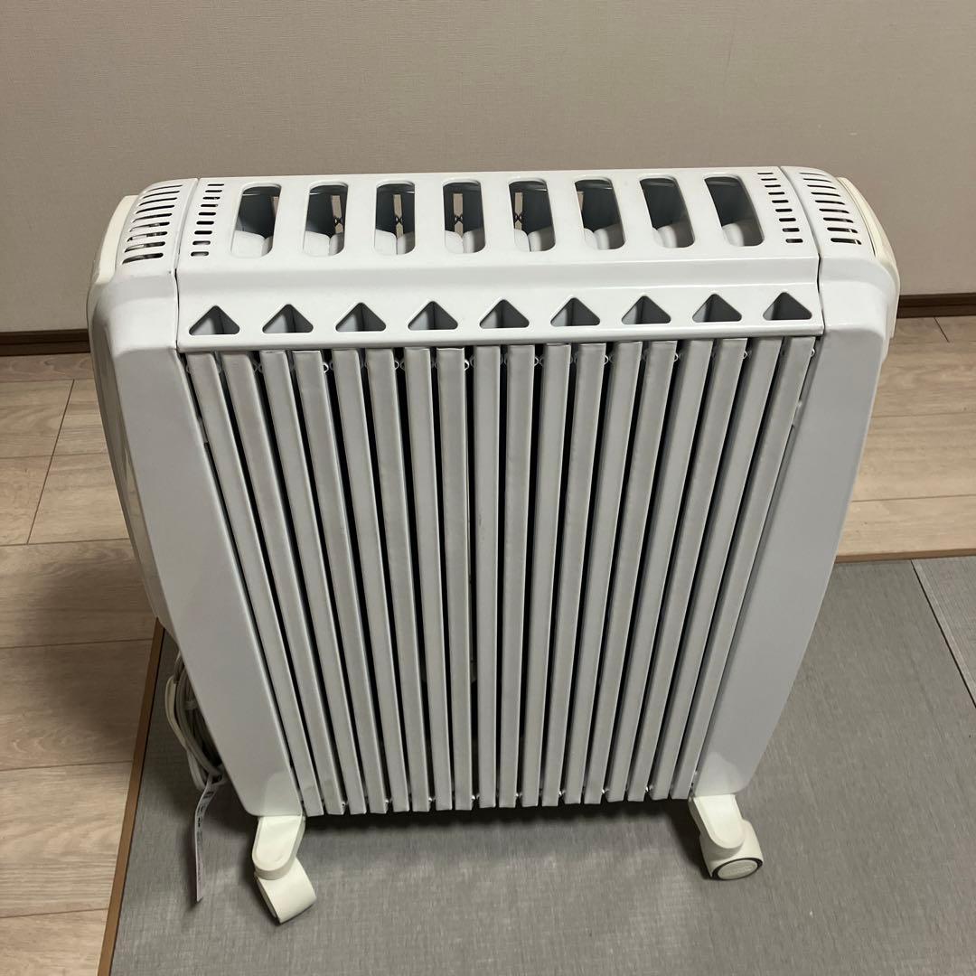 デロンギ　DeLongi  オイルヒーター　新品同様