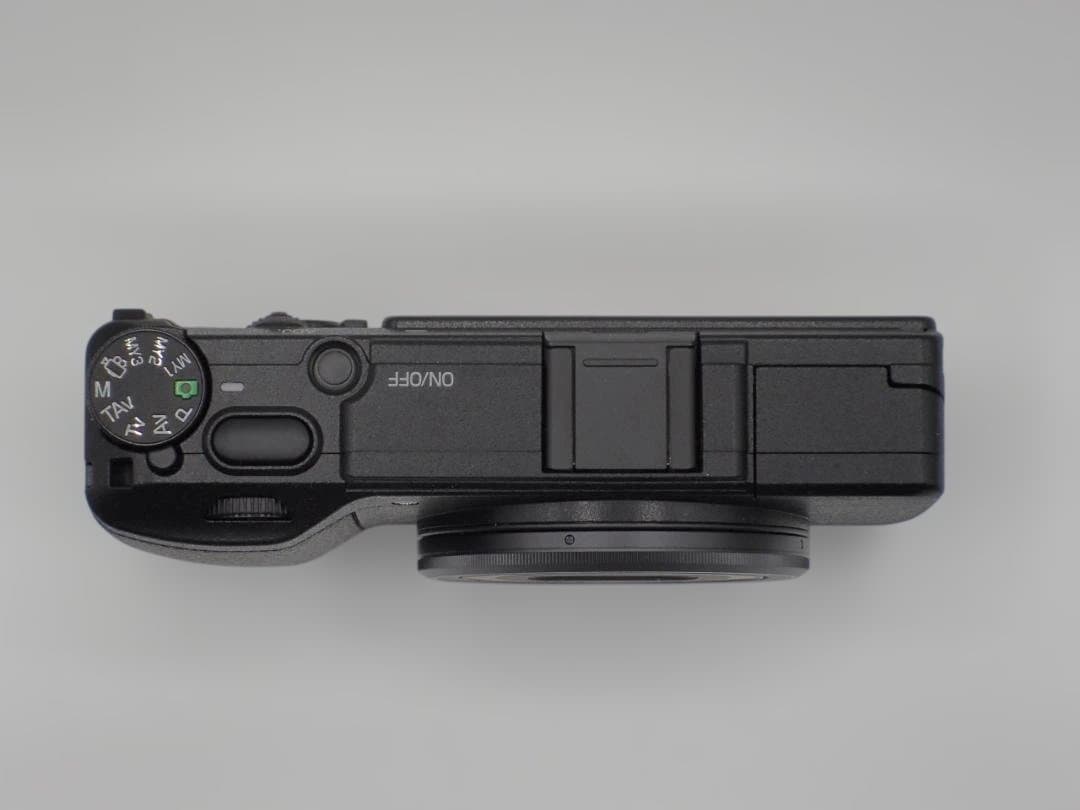 RICOH GRⅡ　コンパクト　デジタルカメラ