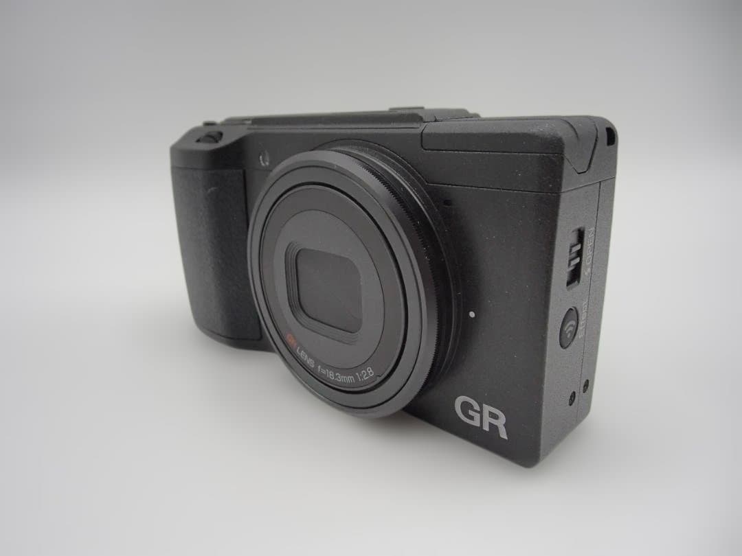 RICOH GRⅡ　コンパクト　デジタルカメラ