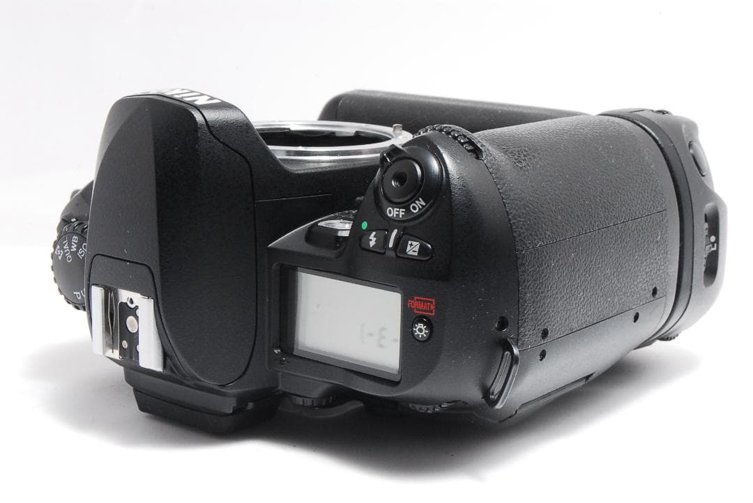 Nikon D100 + 18-55mm｜バッテリーグリップ付