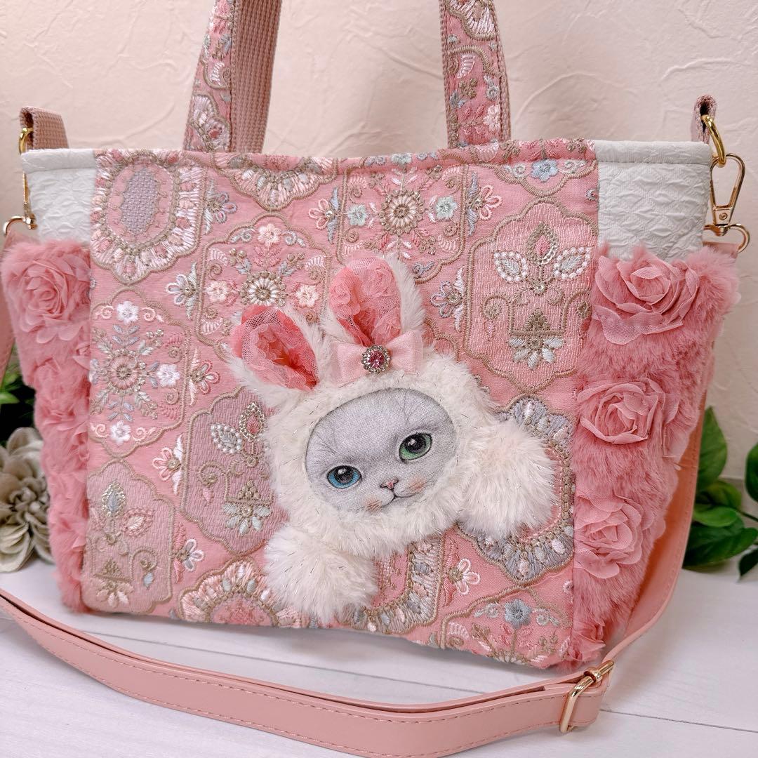 ☆*☆様 コヤンイサムチョン♡新作入荷インド刺繍！薔薇ファーオッドアイにゃんのト