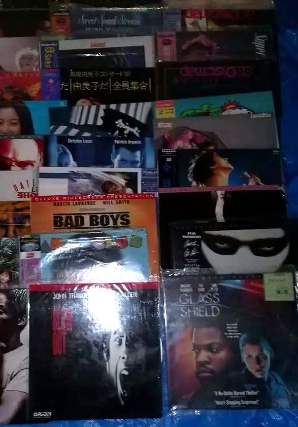 レーザーディスク