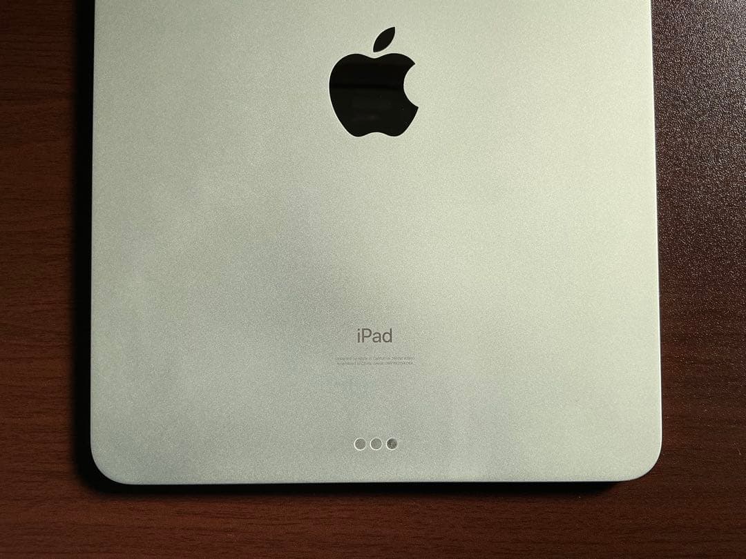 iPadpro（第一世代） 11インチ シルバー 64GB wifi ケース付