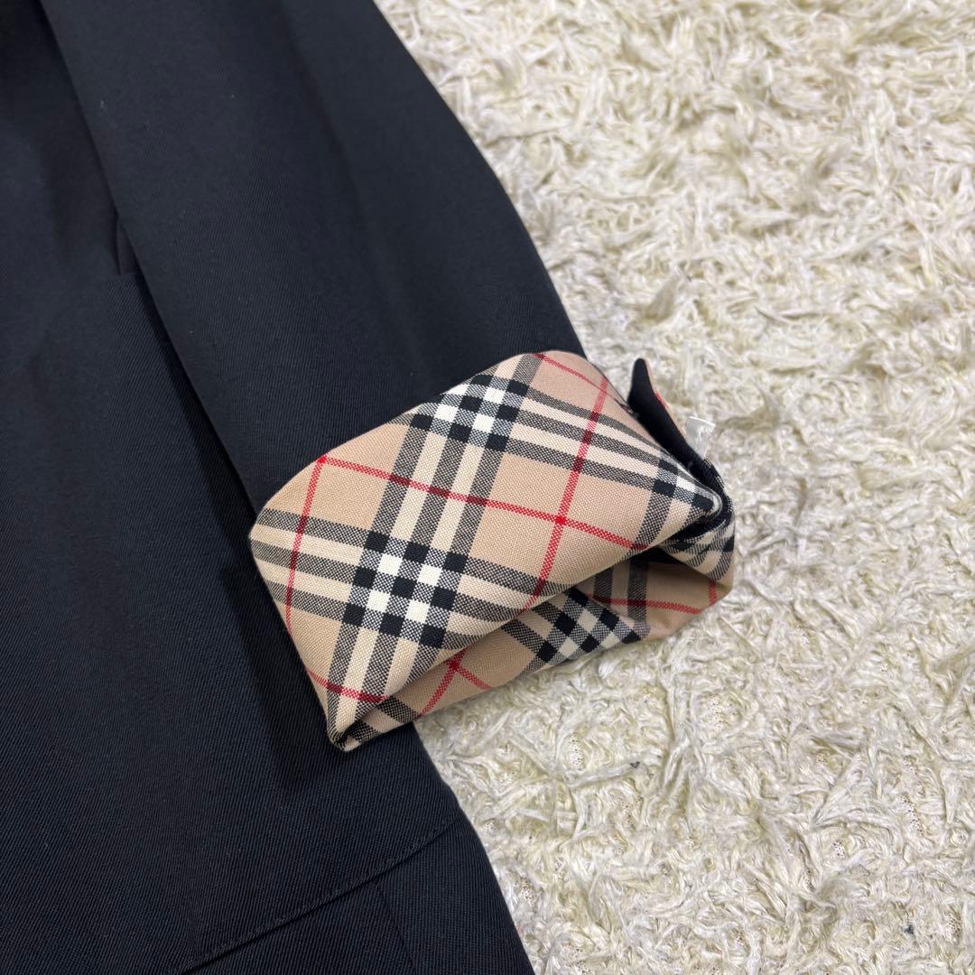 美品　バーバリーズ　ブルーレーベル　ノバチェック　ロゴ刺繍　金ボタン　ブレザー