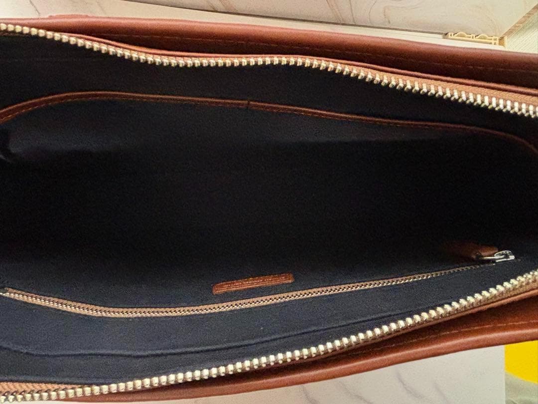 【最終価格】ビジネスレザーファクトリー　スリムビジネスバッグ　シエナキャメル